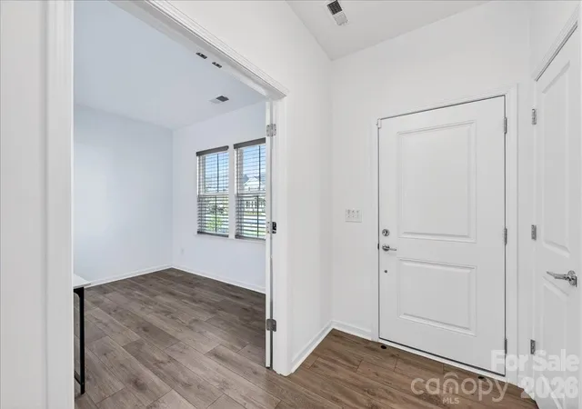 Photo 4 of Single family home for sale at 11119 Glasden Rd, Charlotte, NC 28278 | MLS# 4395906 | Listing updated on 2026-07-16