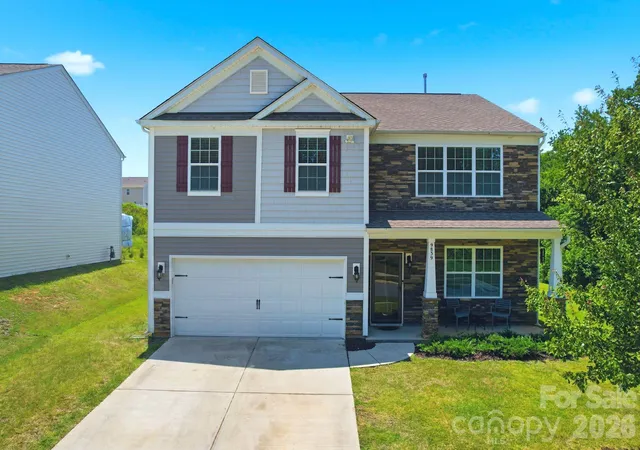 1st image of 9839 Oak Barrel Ln, Charlotte, NC 28215 | MLS# 4395908