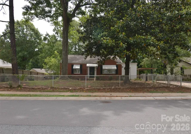 Photo 3 of Single family home for sale at 2111 Dickens Ave, Charlotte, NC 28208 | MLS# 4395909 | Listing updated on 2026-07-18
