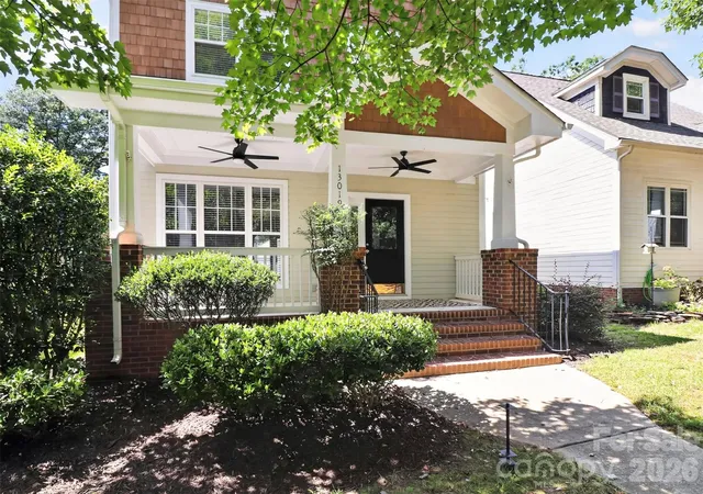 Photo 1 of Single family home for sale at 13019 W Douglas Park Dr, Huntersville, NC 28078 | MLS# 4395919 | Listing updated on 2026-09-26