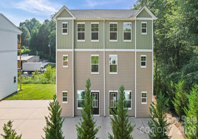 1st image of 511 N Hill St #C and D, Dallas, NC 28034 | MLS# 4395920