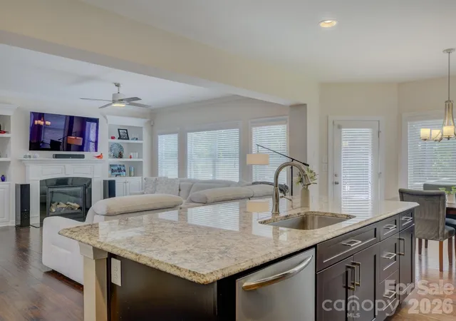 Photo 1 of Single family home for sale at 16433 Bryant Meadows Dr, Charlotte, NC 28278 | MLS# 4395955 | Listing updated on 2026-10-20