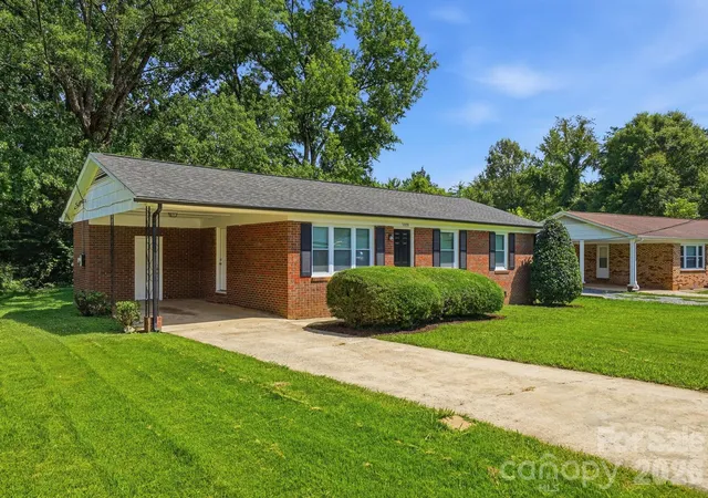 Homes for sale in Bessemer City, NC | 5008 Sea Oates Ln, Bessemer City, NC 28016 | MLS# 4395975