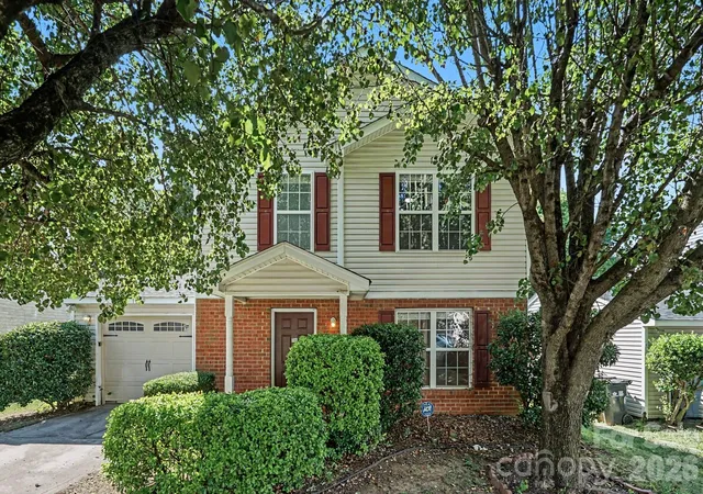 Single family home for sale at 1029 Jordans Pond Ln, Charlotte, NC 28214 | MLS# 4395979