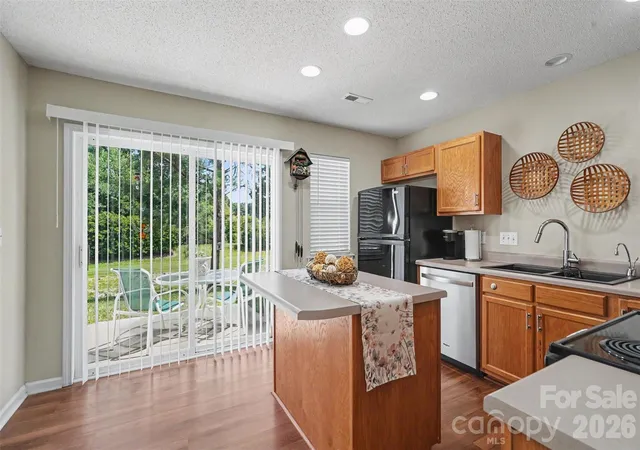2nd image of 605 Gelderland Dr, Matthews, NC 28104 | MLS# 4395993