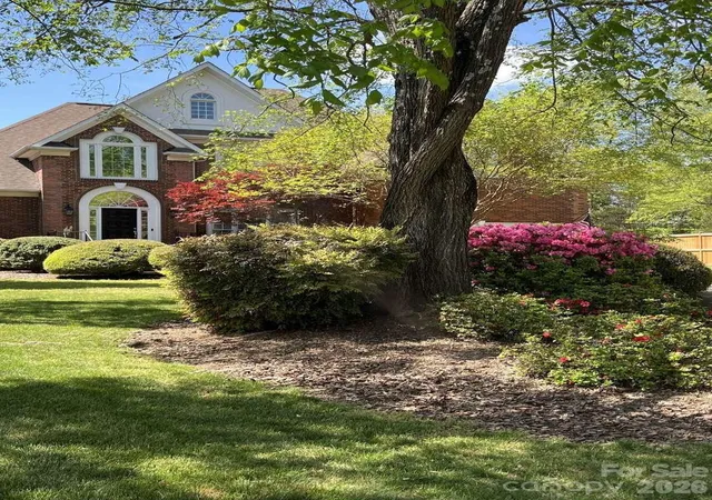 Photo 2 of Single family home for sale at 10300 Lady Grace Ln, Charlotte, NC 28270 | MLS# 4396007 | Listing updated on 2026-09-28