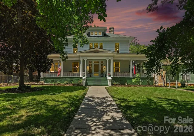 3rd image of 624 Walnut St, Statesville, NC 28677 | MLS# 4396029