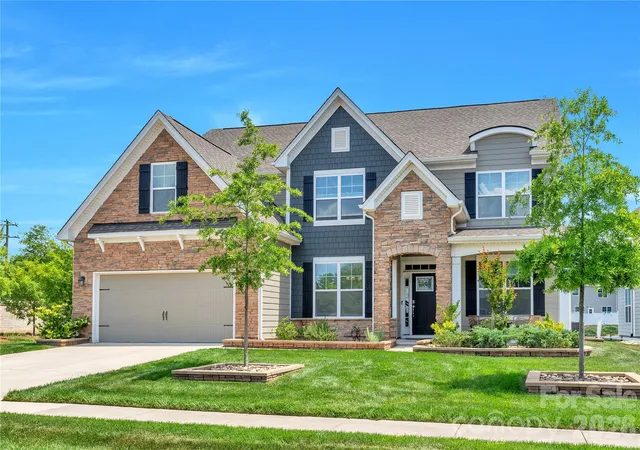 Photo 1 of Single family home for sale at 9300 Vecchio Dr, Fort Mill, SC 29707 | MLS# 4396041 | Listing updated on 2026-09-04