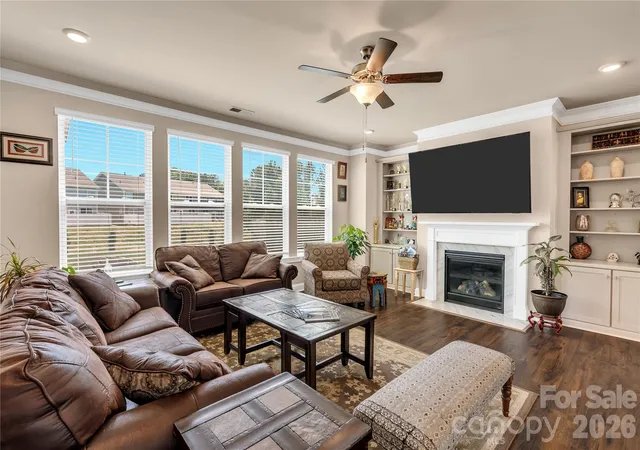 Photo 5 of Single family home for sale at 9300 Vecchio Dr, Fort Mill, SC 29707 | MLS# 4396041 | Listing updated on 2026-09-04