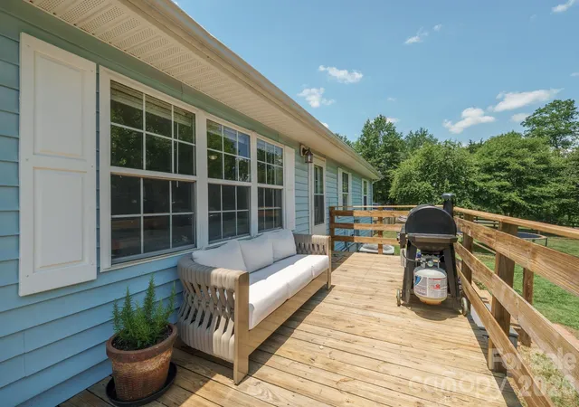 Homes for sale in Vale, NC | 1782 Cat Square Rd, Vale, NC 28168 | MLS# 4396046