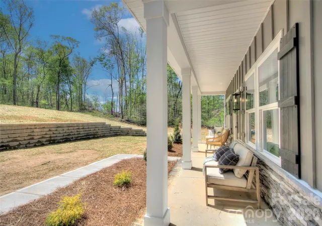 Photo 3 of Single family home for sale at 1033 Harrogate Dr, Bessemer City, NC 28016 | MLS# 4396058 | Listing updated on 2026-09-16