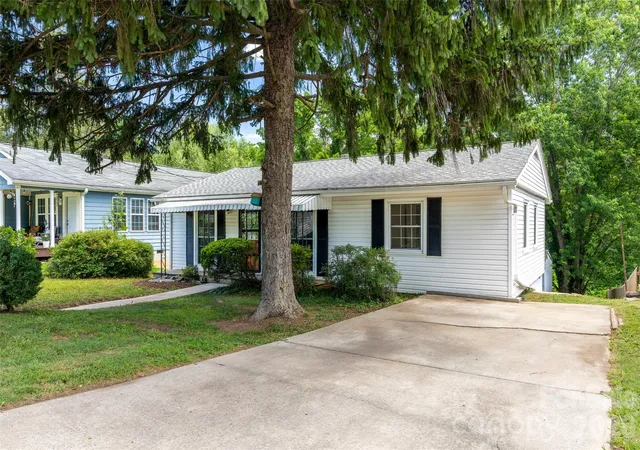 4th image of 201 Fayetteville St, Asheville, NC 28806 | MLS# 4396075