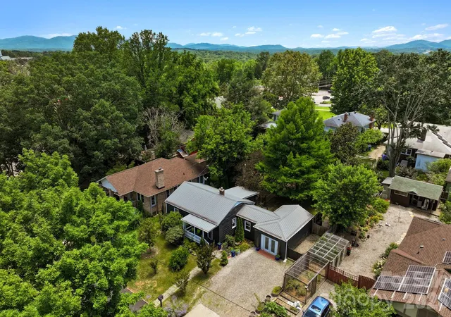 Homes for sale in Asheville, NC | 10 Eola Ave, Asheville, NC 28806 | MLS# 4396087