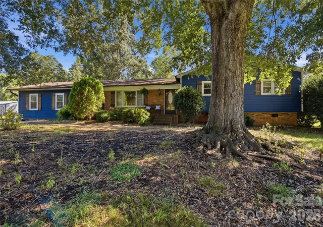 Photo 1 of Single family home for sale at 169 Greenbriar Dr, Forest City, NC 28043 | MLS# 4396110 | Listing updated on 2026-09-29