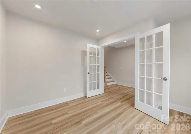 Photo 4 of Townhouse for sale at 6008 Pivot Ct, Charlotte, NC 28205 | MLS# 4396115 | Listing updated on 2026-10-29