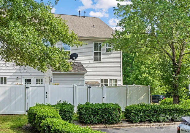 Photo 39 of Townhouse for sale at 12353 Jessica Pl, Charlotte, NC 28269 | MLS# 4396126 | Listing updated on 2026-07-20