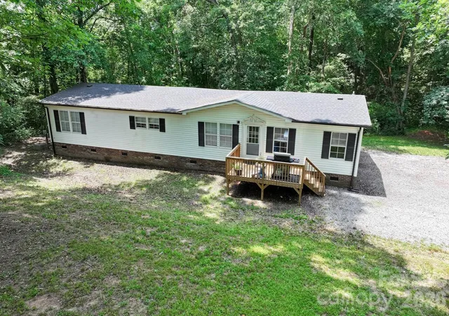1st image of 4265 Dry Pond Ln, Conover, NC 28613 | MLS# 4396128