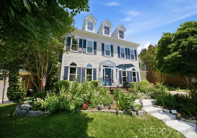 3rd image of 20112 N Cove Rd, Cornelius, NC 28031 | MLS# 4396130