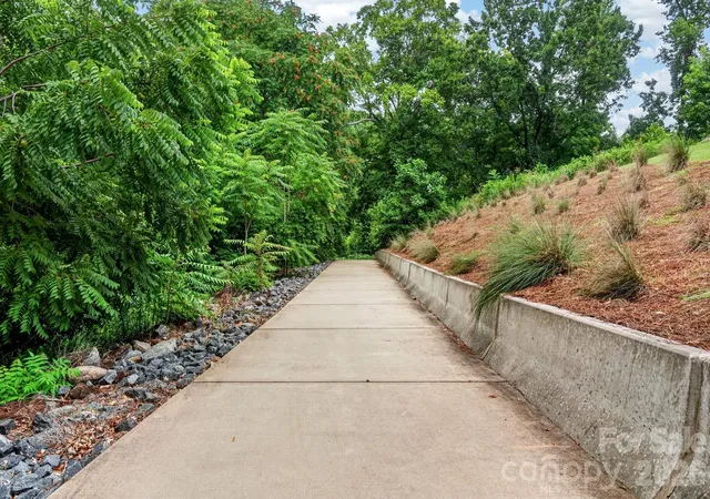 43rd image of 3702 Park South Station Blvd, Charlotte, NC 28210 | MLS# 4396144