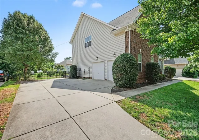 Homes for sale in Matthews, NC | 1008 Hawker Rd, Matthews, NC 28104 | MLS# 4396148