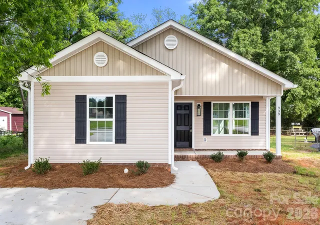 Homes for sale in Rock Hill, SC | 725 Rockdale St, Rock Hill, SC 29730 | MLS# 4396162