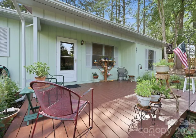 2nd image of 473 King William Rd, Hendersonville, NC 28739 | MLS# 4396182