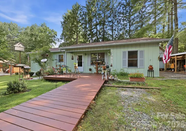 5th image of 473 King William Rd, Hendersonville, NC 28739 | MLS# 4396182