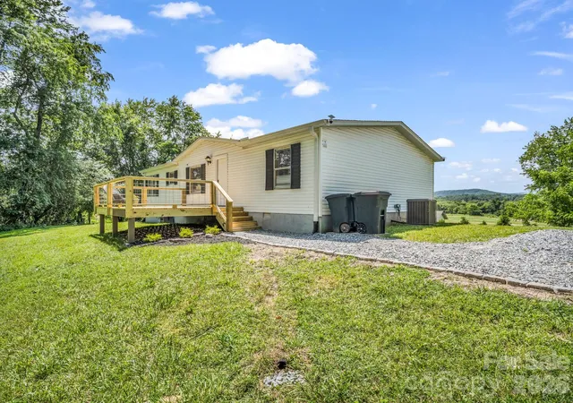 4th image of 210 Banner Farm Rd, Mills River, NC 28759 | MLS# 4396188