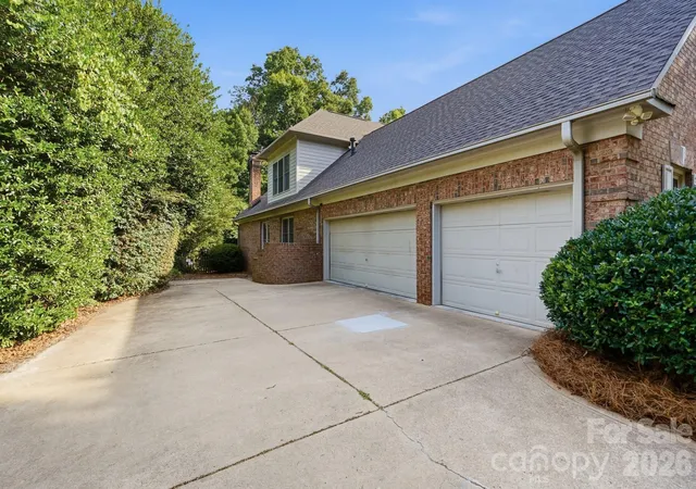 3rd image of 13101 Darby Chase Dr, Charlotte, NC 28277 | MLS# 4396206