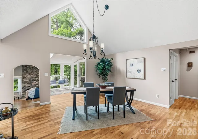 3rd image of 16 Canterbury Dr, Arden, NC 28704 | MLS# 4396207