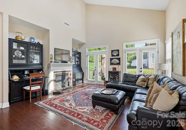 Photo 4 of Townhouse for sale at 4133 La Crema Dr, Charlotte, NC 28214 | MLS# 4396214 | Listing updated on 2026-10-27