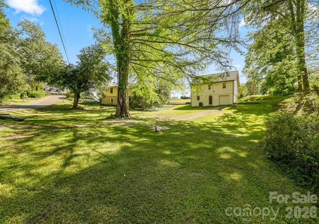 3rd image of 523 Harrison Ave, Franklin, NC 28734 | MLS# 4396219