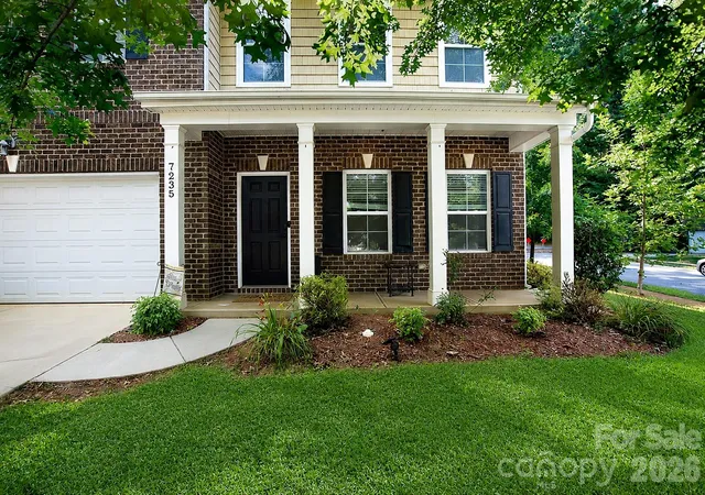 Photo 2 of Single family home for sale at 7235 Barefoot Forest Dr, Charlotte, NC 28269 | MLS# 4396233 | Listing updated on 2026-09-05