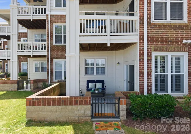 2nd image of 915 Northeast Dr #4, Davidson, NC 28036 | MLS# 4396238