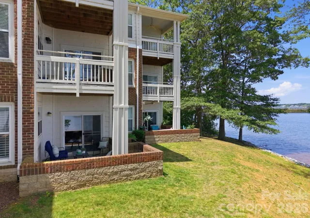3rd image of 915 Northeast Dr #4, Davidson, NC 28036 | MLS# 4396238