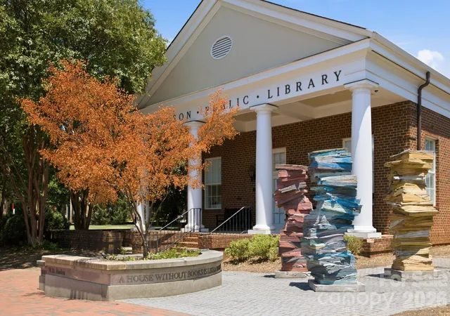 2nd image of 915 Ne Dr, Davidson, NC 28036