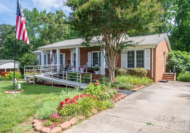 1st image of 818 Hill St, Shelby, NC 28152 | MLS# 4396242