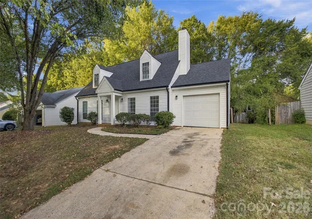 Photo 2 of Single family home for sale at 8345 Houndstooth Dr, Charlotte, NC 28227 | MLS# 4396251 | Listing updated on 2026-09-30