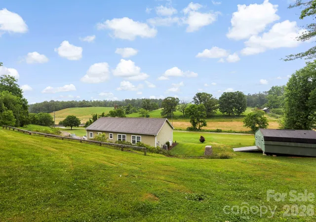 4th image of 135 Herron Cove Rd, Weaverville, NC 28787 | MLS# 4396259