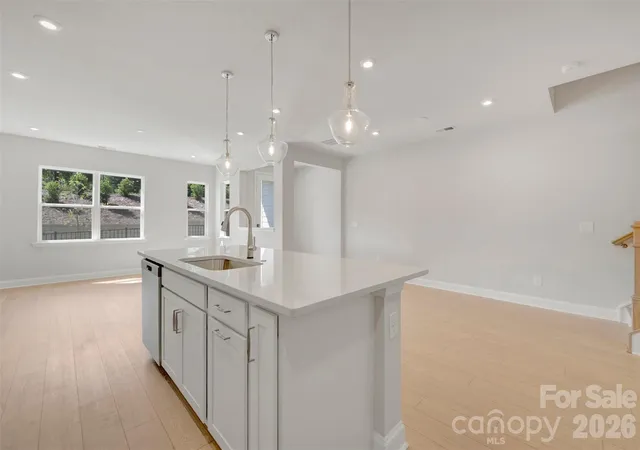 Photo 4 of Townhouse for sale at 467 Nash St, Fort Mill, SC 29715 | MLS# 4396271 | Listing updated on 2026-09-15
