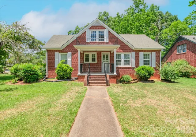 Homes for sale in Statesville, NC | 168 Park St, Statesville, NC 28677 | MLS# 4396283