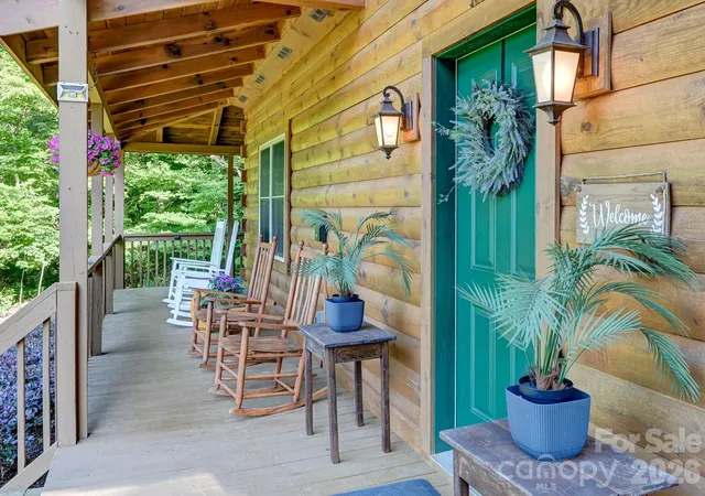 4th image of 124 Small Creek Dr, Lake Lure, NC 28746 | MLS# 4396298