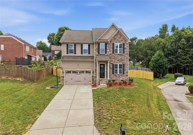 Photo 1 of Single family home for sale at 3611 English Garden Dr, Gastonia, NC 28056 | MLS# 4396302 | Listing updated on 2026-10-07