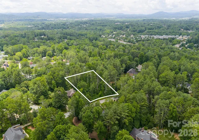2nd image of 4 Dunnwoody Dr, Arden, NC 28704 | MLS# 4396311