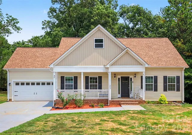 Homes for sale in Cherryville, NC | 245 John Cline Rd, Cherryville, NC 28021 | MLS# 4396317