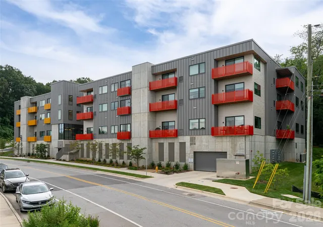 32nd image of 68 Craven St #203, Asheville, NC 28806 | MLS# 4396324