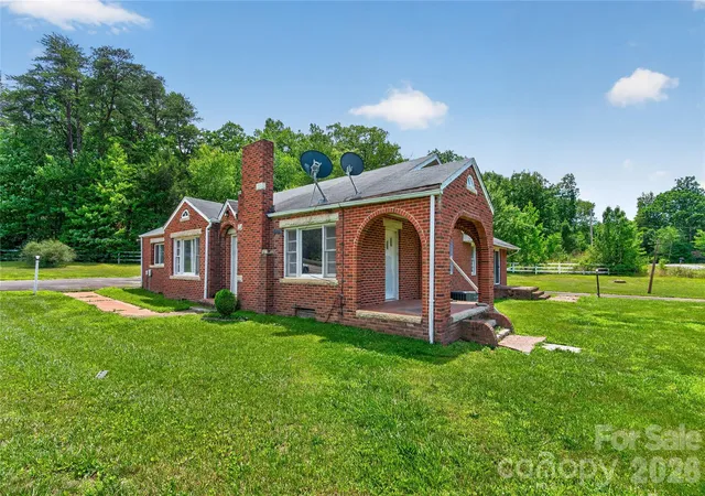 Homes for sale in Statesville, NC | 107 Carderwoody Rd, Statesville, NC 28625 | MLS# 4396325