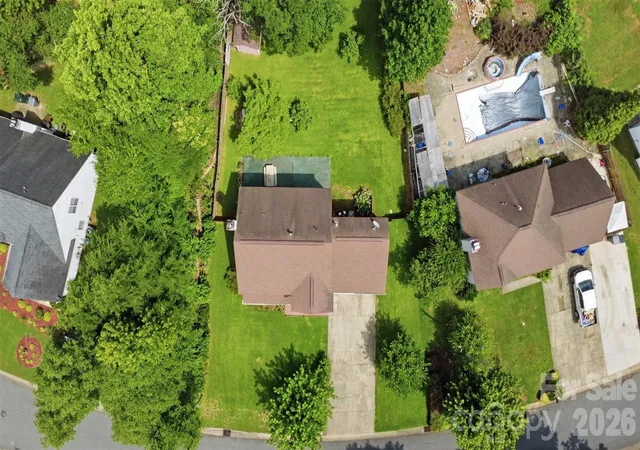 Photo 38 of Single family home for sale at 5619 Hedgecrest Pl, Charlotte, NC 28269 | MLS# 4396327 | Listing updated on 2026-09-04