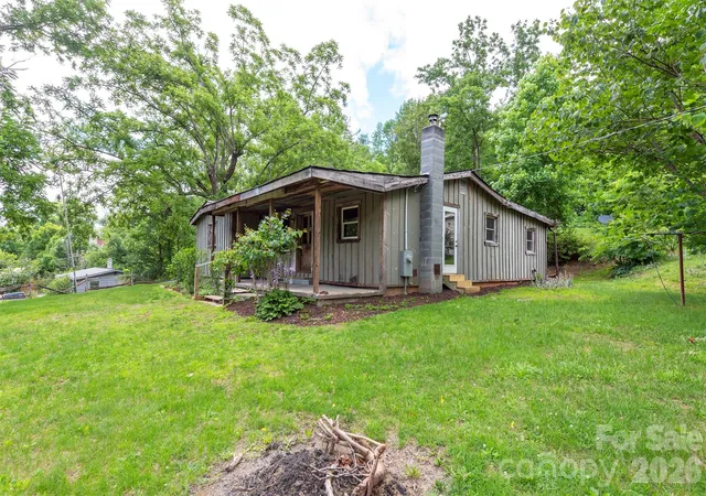 Homes for sale in Asheville, NC | 80 Webb Cove Rd, Asheville, NC 28804 | MLS# 4396343