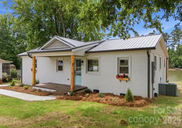 Photo 1 of Single family home for sale at 2516 Riverview Rd, Lexington, NC 27292 | MLS# 4396345 | Listing updated on 2026-08-20